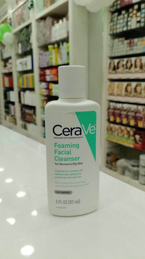 CeraVe Foaming Facial Cleanser for Oily Skin (87 ml)
