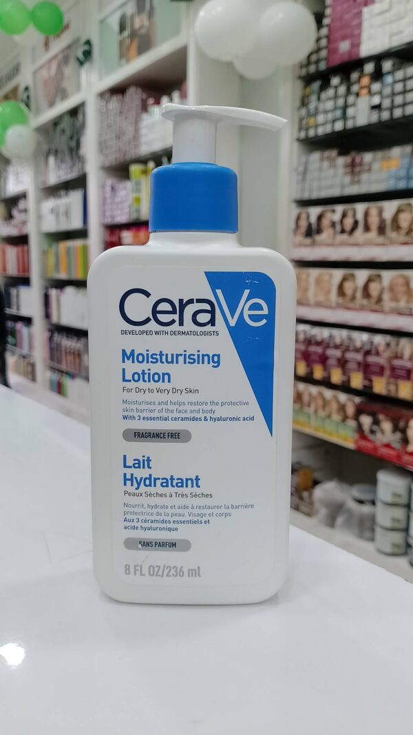 CeraVe Moisturising Lotion for Very Dry Skin (236 ml)