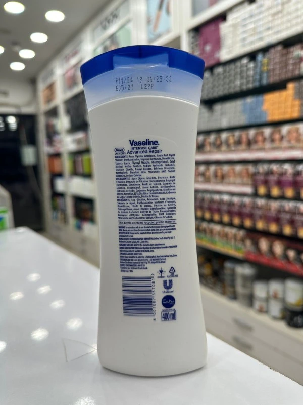 Vaseline Intensive Care Advanced Repair Body Lotion (400ml) 3 Vaseline Intensive Care Advanced Repair Body Lotion (400ml) - Image 3