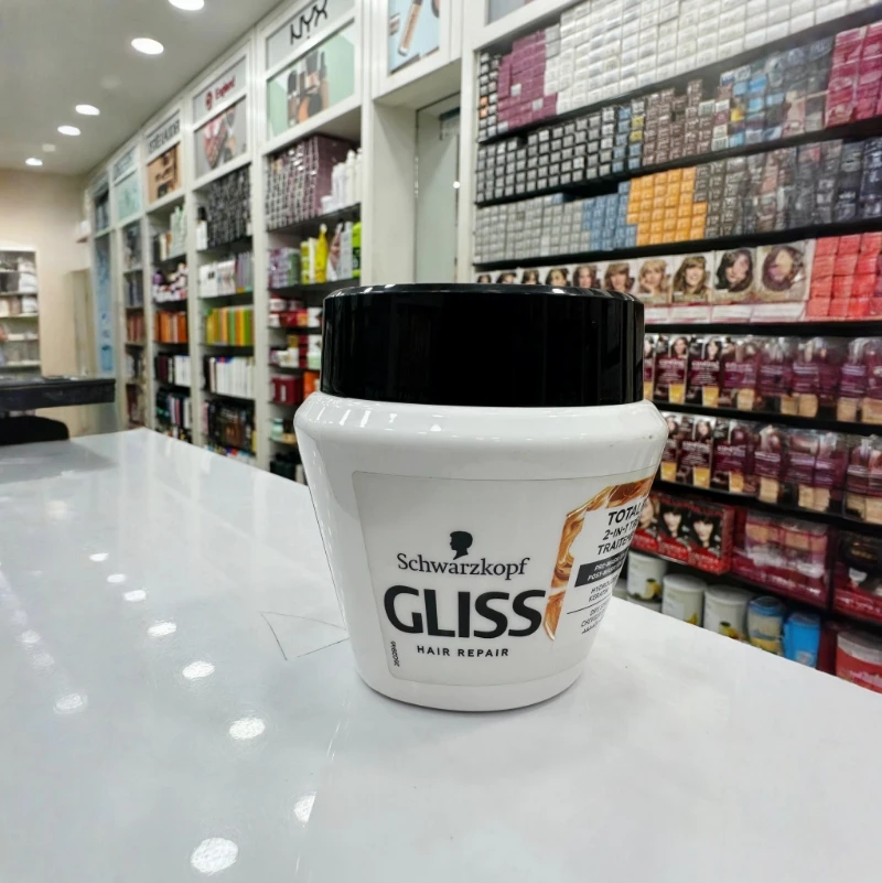 Schwarzkopf Gliss Total Repair 2 In 1 Hair Treatment Mask (300ml) 2 Schwarzkopf Gliss Total Repair 2 In 1 Hair Treatment Mask (300ml) - Image 2