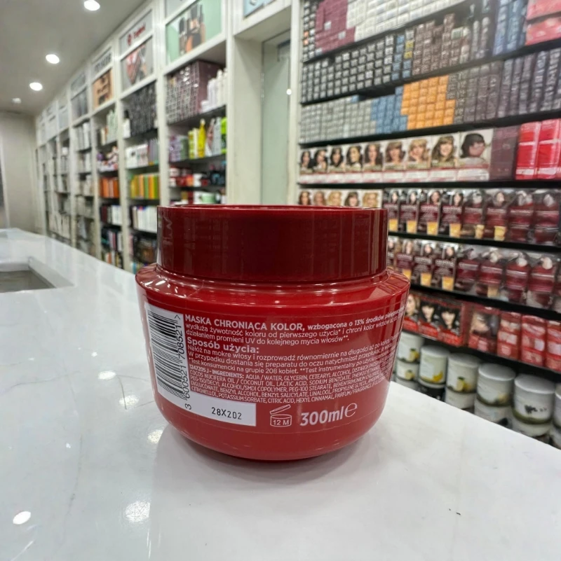 L’Oréal Paris Elseve Color Vive Hair Mask for Color-Treated Hair (300ml) 4 L’Oréal Paris Elseve Color Vive Hair Mask for Color-Treated Hair (300ml) - Image 4