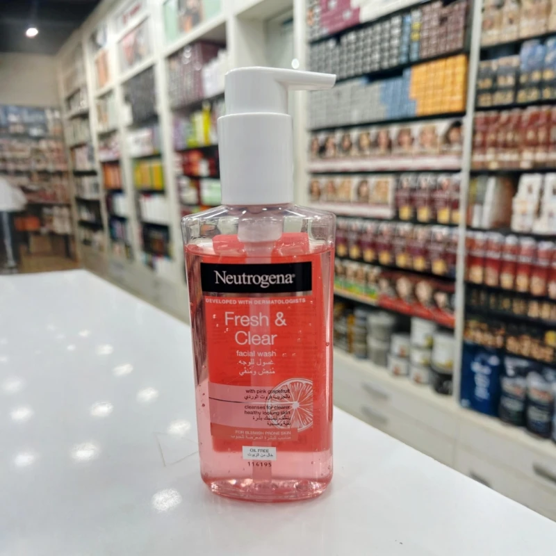 Neutrogena Fresh & Clear Facial Wash for Blemish - Prone Skin (200ml) 2 Neutrogena Fresh & Clear Facial Wash for Blemish - Prone Skin (200ml) - Image 2