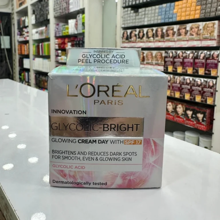 L’Oréal Paris Glycolic Bright Glowing Day Cream with SPF - 17 (50g) 2 L’Oréal Paris Glycolic Bright Glowing Day Cream with SPF - 17 (50g) - Image 2