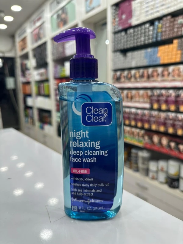 Clean & Clear Night Relaxing Deep Cleaning Face Wash - 240ml 2 Clean & Clear Night Relaxing Deep Cleaning Face Wash - 240ml - Image 2