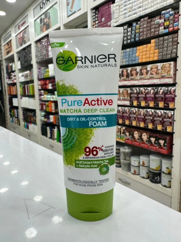 Garnier Pure Active Matcha Deep Clean Dirt & Oil-Control Foam - 100ml 2 Garnier Pure Active Matcha Deep Clean Dirt & Oil-Control Foam - 100ml - Image 2