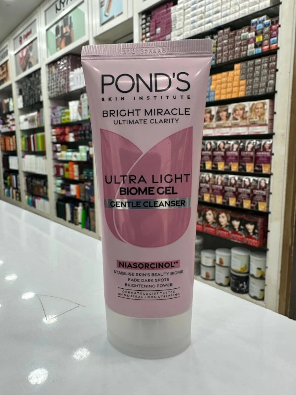 Pond's Bright Miracle Ultra Light Biome Gel Niasorcinol Gentle Cleanser - 90g 2 Pond's Bright Miracle Ultra Light Biome Gel Niasorcinol Gentle Cleanser - 90g - Image 2